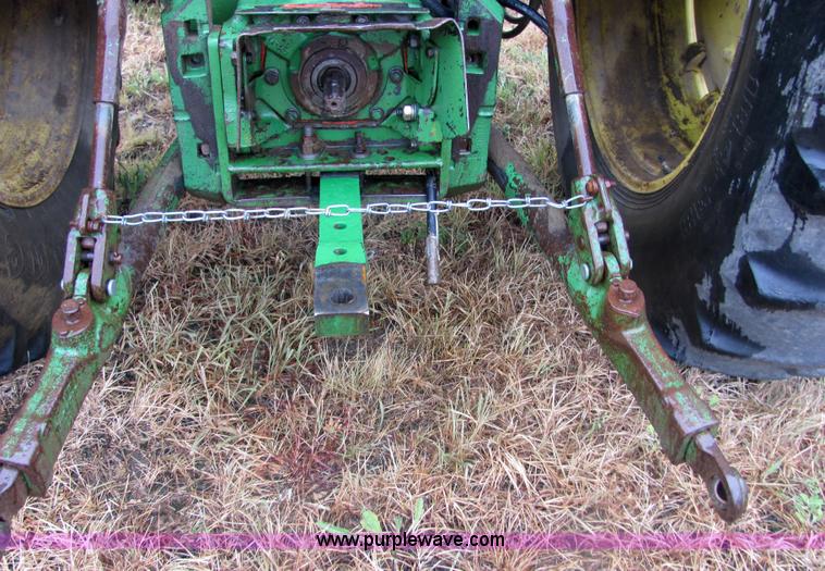 image for item 4847 1979 John Deere 4040 tractor