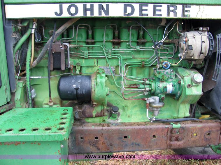 image for item 4847 1979 John Deere 4040 tractor