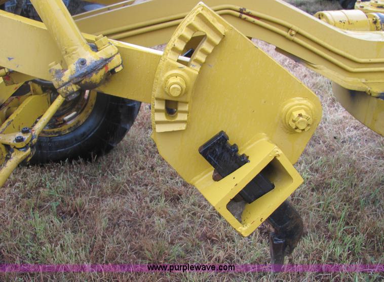 image for item 4848 1970 Galion 104C motor grader
