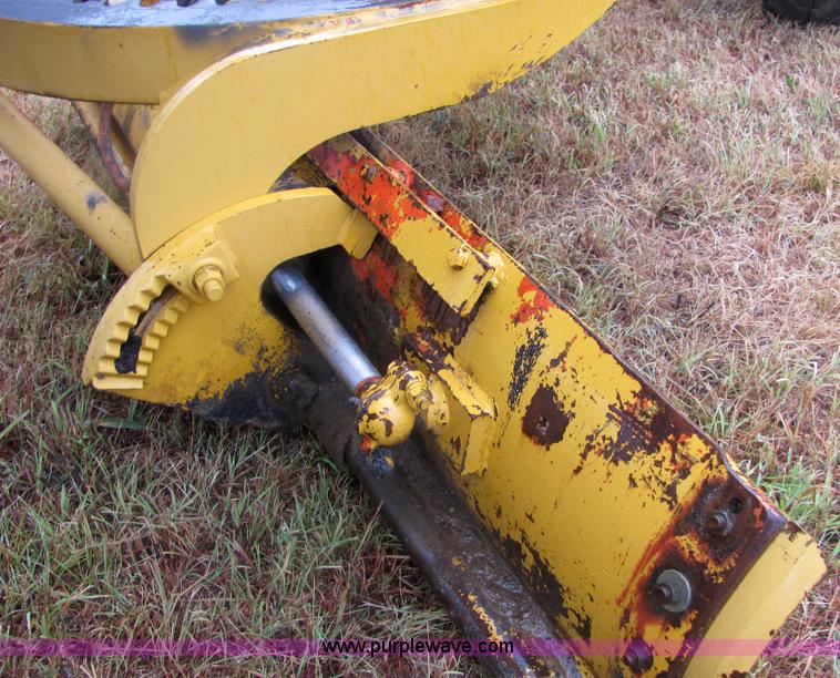 image for item 4848 1970 Galion 104C motor grader