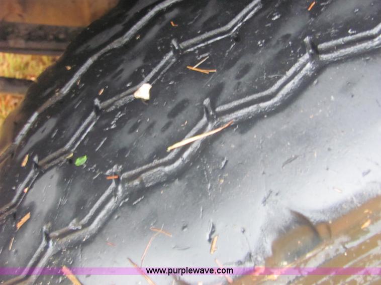 image for item 4852 2000 Kenworth T600 semi truck