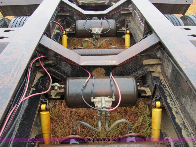 image for item 4855 1996 Fontaine TA50NGB 50 ton drop deck trailer