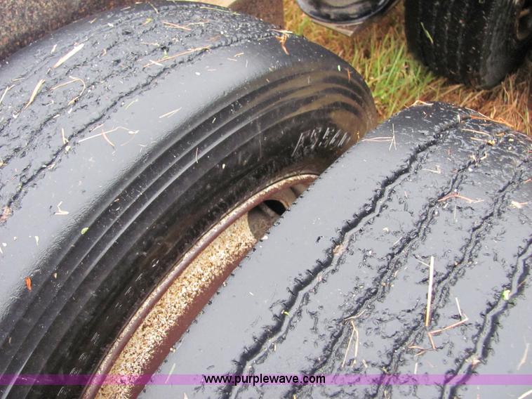 image for item 4855 1996 Fontaine TA50NGB 50 ton drop deck trailer