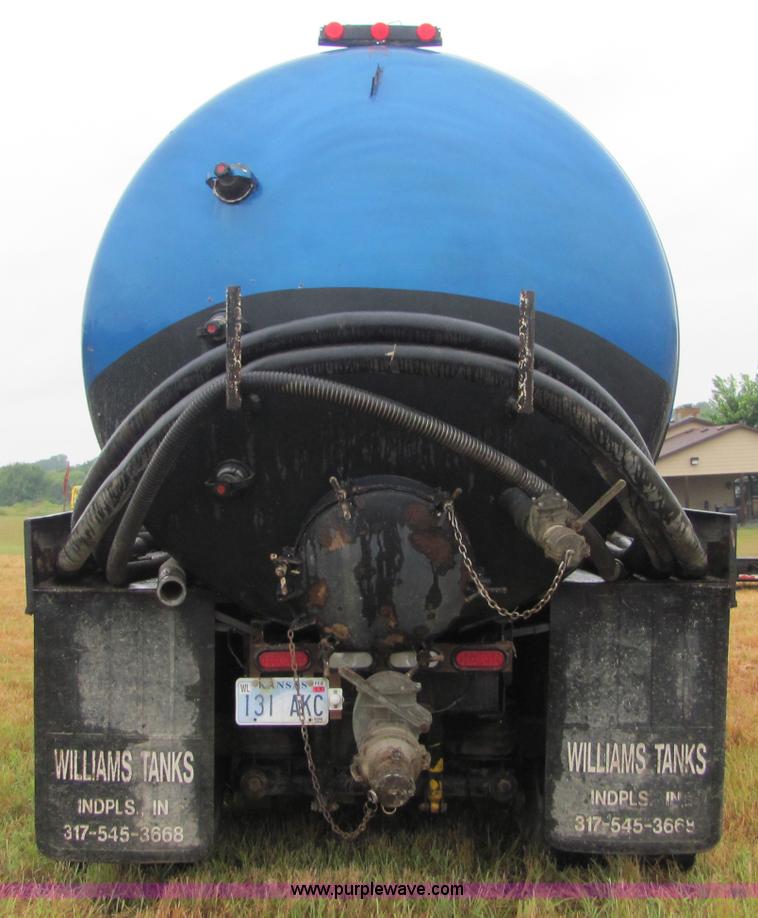 image for item 4856 1989 Western Star 4964F vacuum truck