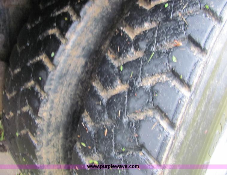 image for item 4856 1989 Western Star 4964F vacuum truck