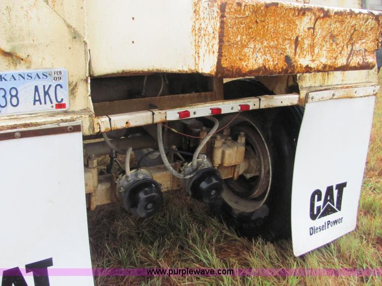 image for item 4857 1989 Fruehauf belly dump trailer