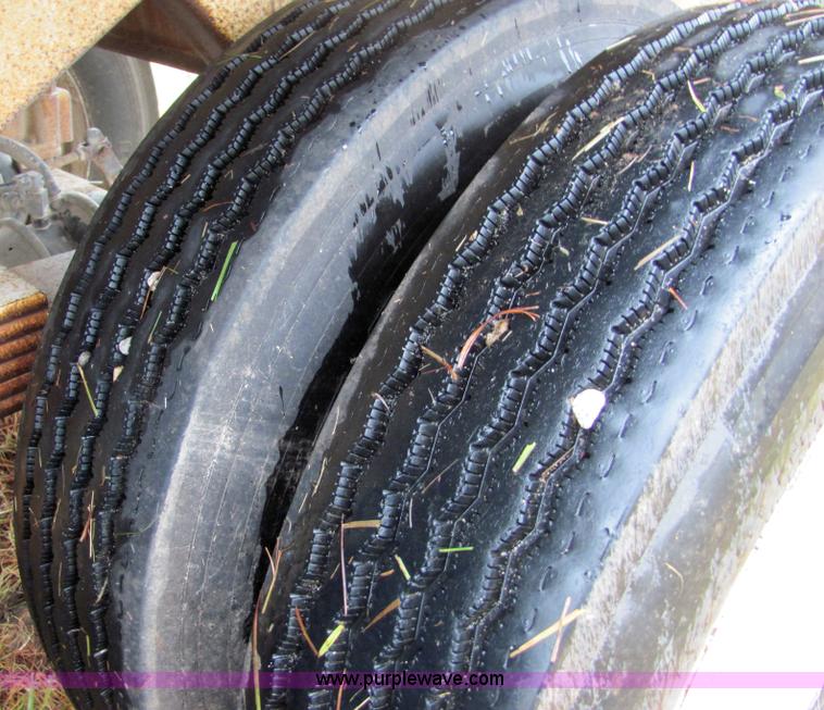 image for item 4857 1989 Fruehauf belly dump trailer