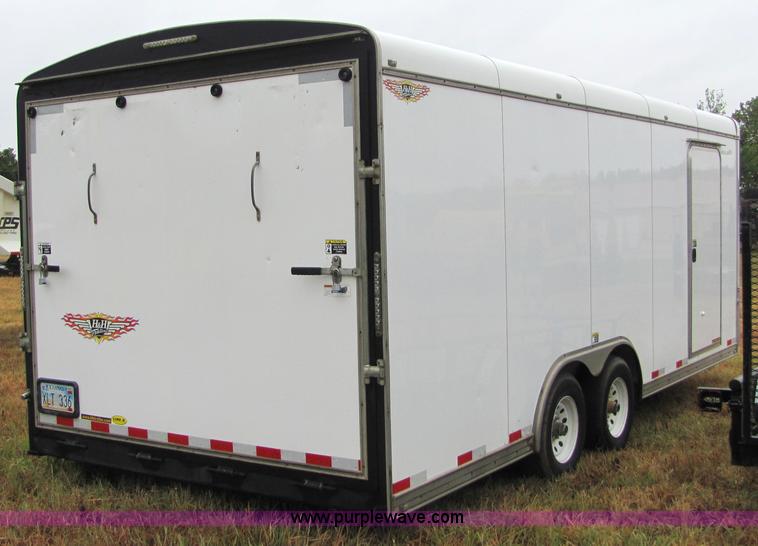 image for item 4860 2006 H and H 24' enclosed trailer