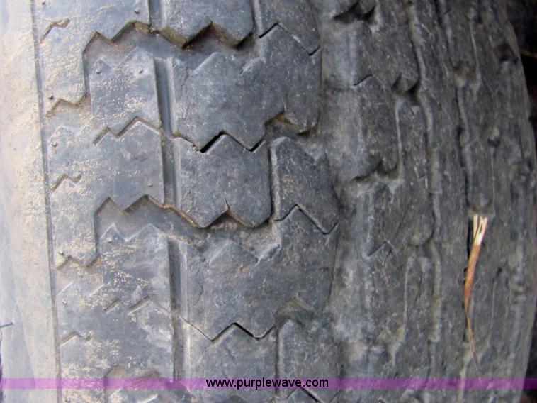 image for item 4860 2006 H and H 24' enclosed trailer