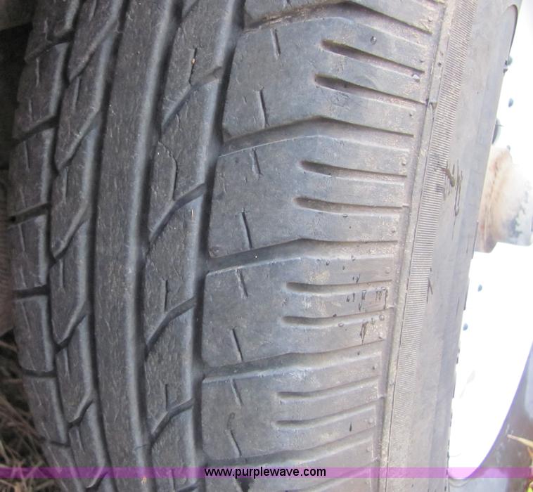 image for item 4860 2006 H and H 24' enclosed trailer