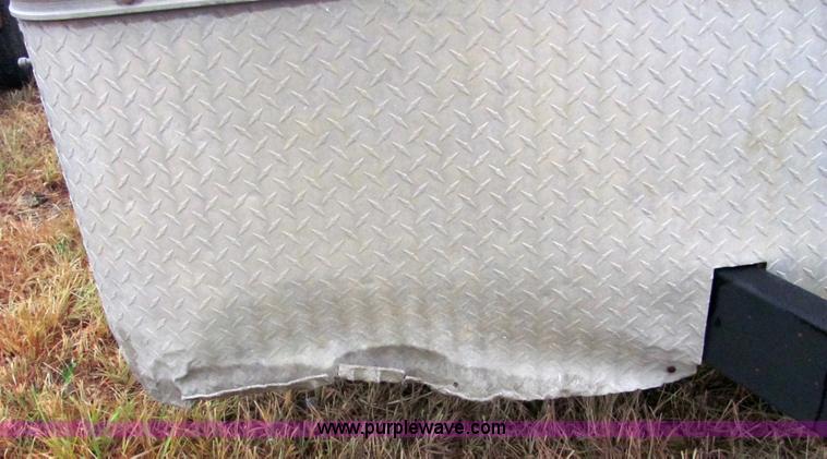 image for item 4860 2006 H and H 24' enclosed trailer