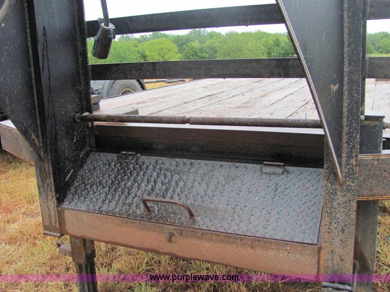 image for item 4863 2001 Pro Trak 24' dual tandem axle gooseneck trailer