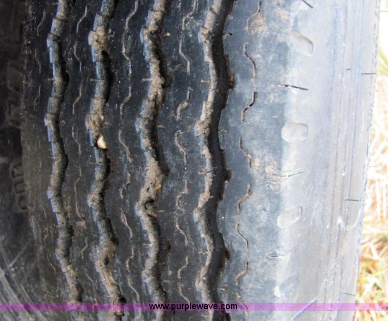 image for item 4863 2001 Pro Trak 24' dual tandem axle gooseneck trailer