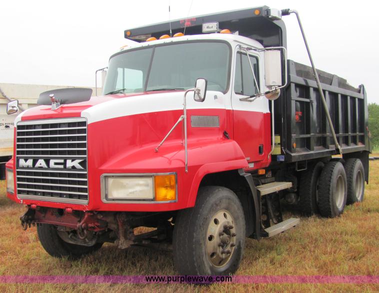image for item 4865 1998 Mack CH613 Maxi Cruise dump truck