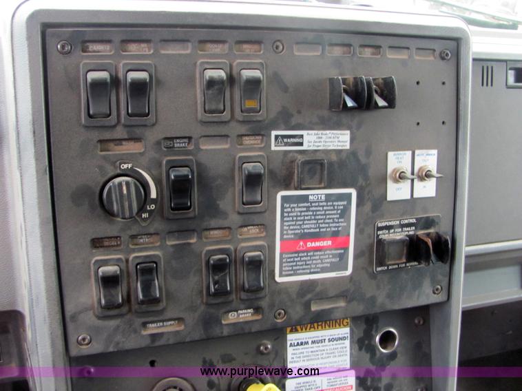 image for item 4865 1998 Mack CH613 Maxi Cruise dump truck