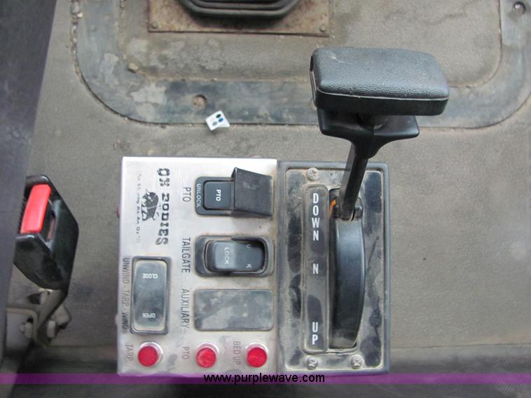 image for item 4865 1998 Mack CH613 Maxi Cruise dump truck