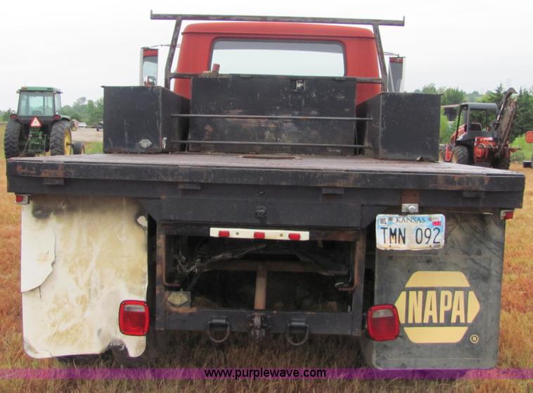 image for item 4868 1988 International Series 1754 truck