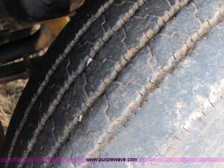 image for item 4868 1988 International Series 1754 truck