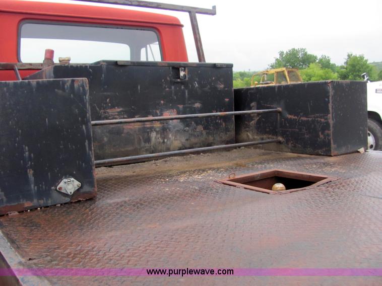 image for item 4868 1988 International Series 1754 truck