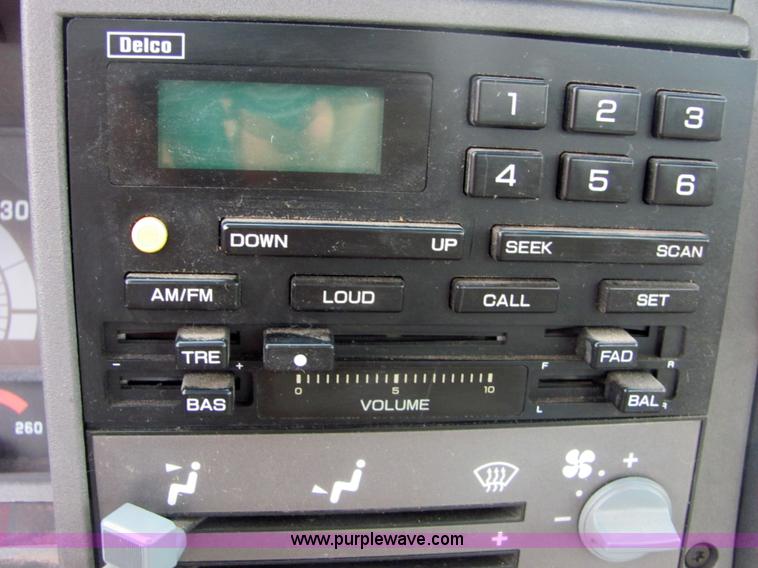 image for item 4869 1997 GMC C8500 boom lift truck