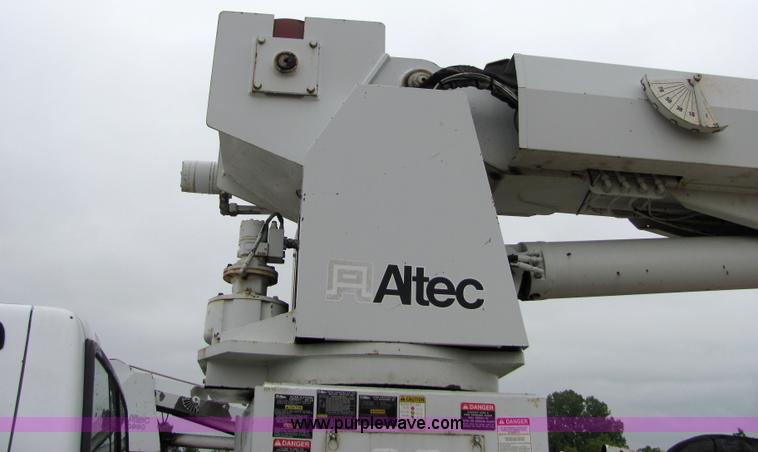 image for item 4869 1997 GMC C8500 boom lift truck