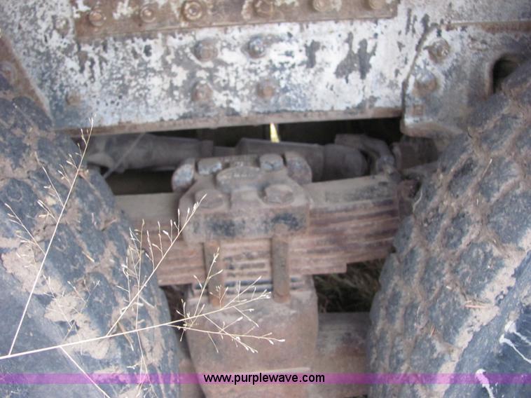 image for item 4869 1997 GMC C8500 boom lift truck