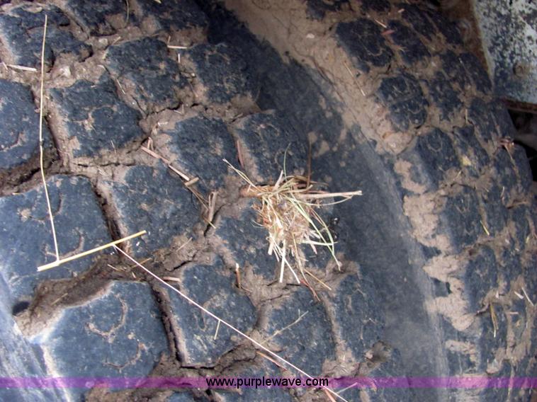 image for item 4869 1997 GMC C8500 boom lift truck