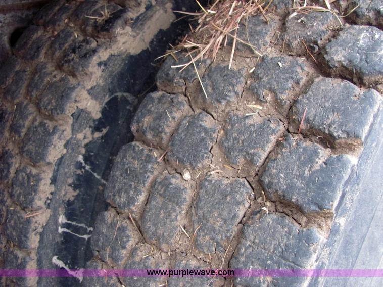 image for item 4869 1997 GMC C8500 boom lift truck