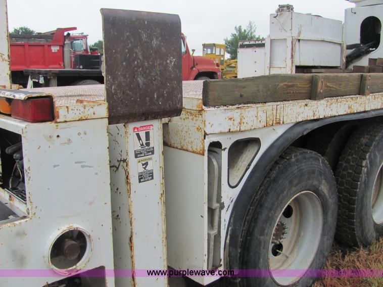 image for item 4869 1997 GMC C8500 boom lift truck