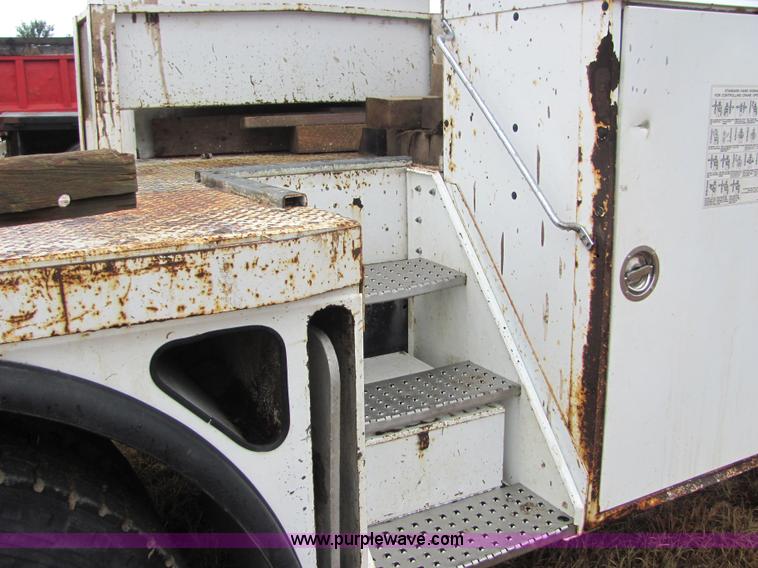 image for item 4869 1997 GMC C8500 boom lift truck