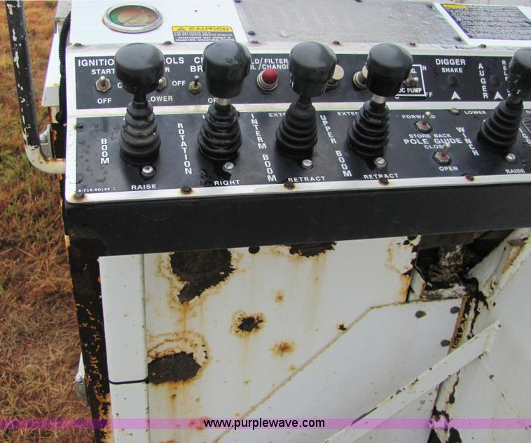 image for item 4869 1997 GMC C8500 boom lift truck