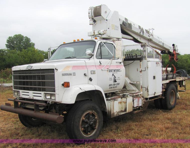 image for item 4870 1986 Chevrolet Kodiak C70 boom truck