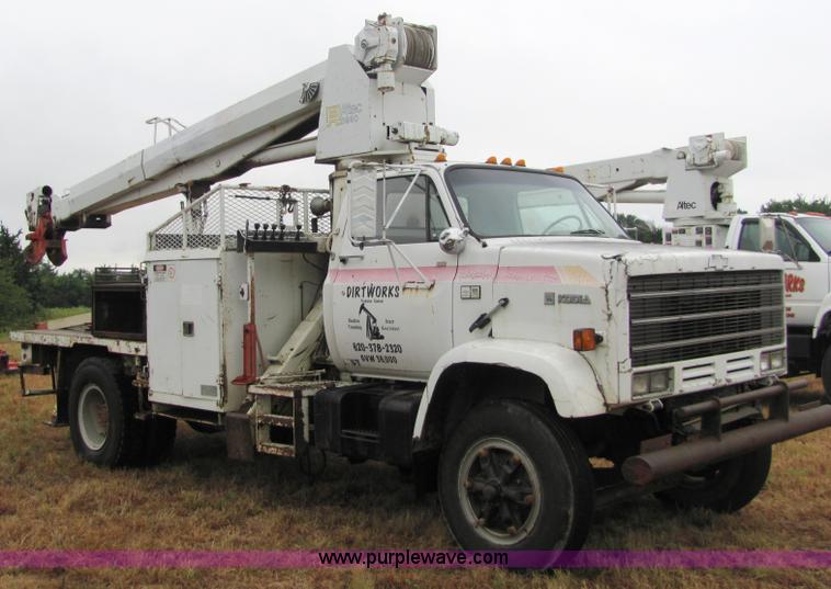 image for item 4870 1986 Chevrolet Kodiak C70 boom truck
