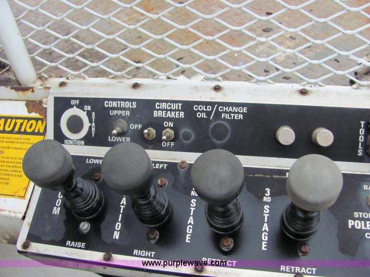 image for item 4870 1986 Chevrolet Kodiak C70 boom truck