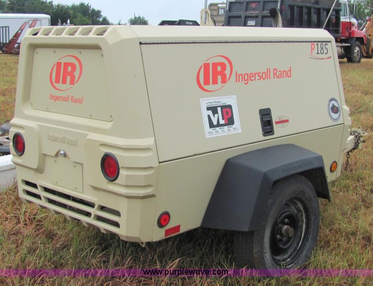 image for item 4876 2007 Ingersoll Rand P185WIR trailer mounted compressor