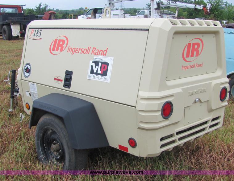 image for item 4876 2007 Ingersoll Rand P185WIR trailer mounted compressor