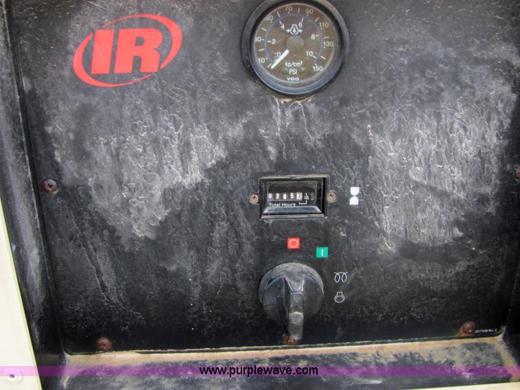 image for item 4876 2007 Ingersoll Rand P185WIR trailer mounted compressor