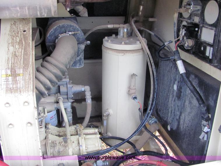 image for item 4876 2007 Ingersoll Rand P185WIR trailer mounted compressor