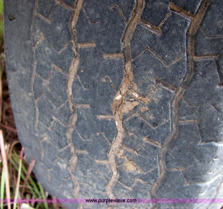 image for item 4876 2007 Ingersoll Rand P185WIR trailer mounted compressor