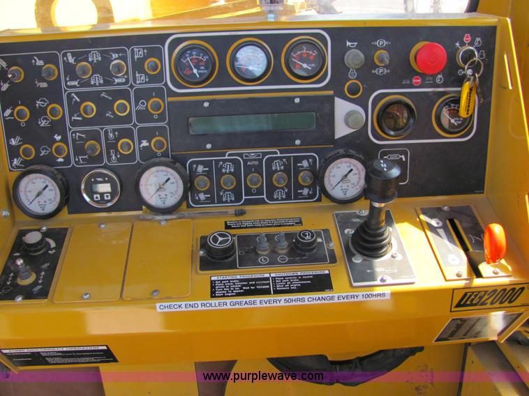 image for item 4882 2007 Vermeer T655 Commander 2 trencher