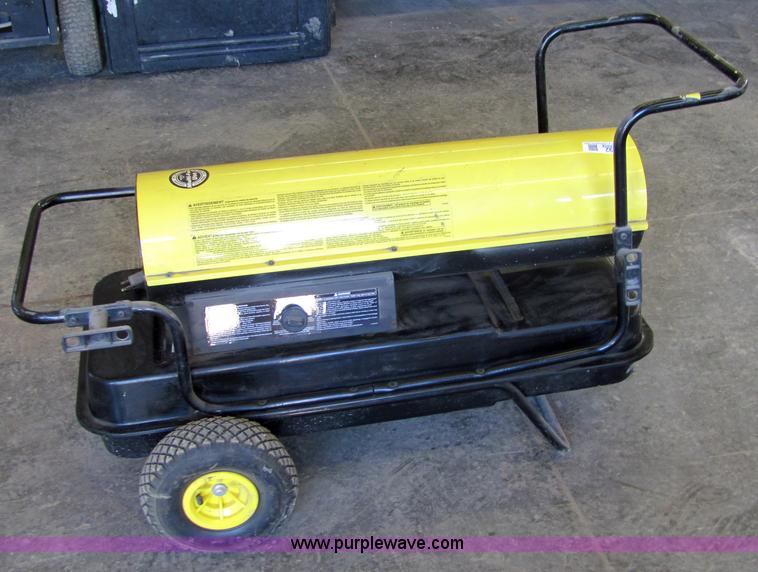 John Deere AC-165 space heater in Fredonia, KS | Item 4892 sold | Purple  Wave