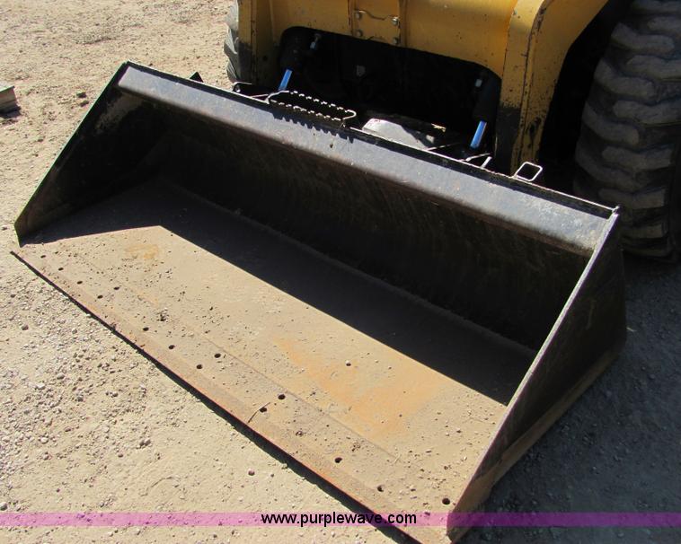 image for item 4899 2006 Caterpillar 262B skid steer