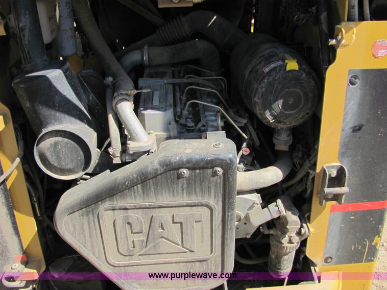 image for item 4899 2006 Caterpillar 262B skid steer