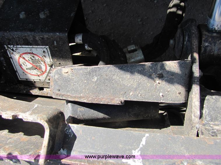 image for item 4899 2006 Caterpillar 262B skid steer