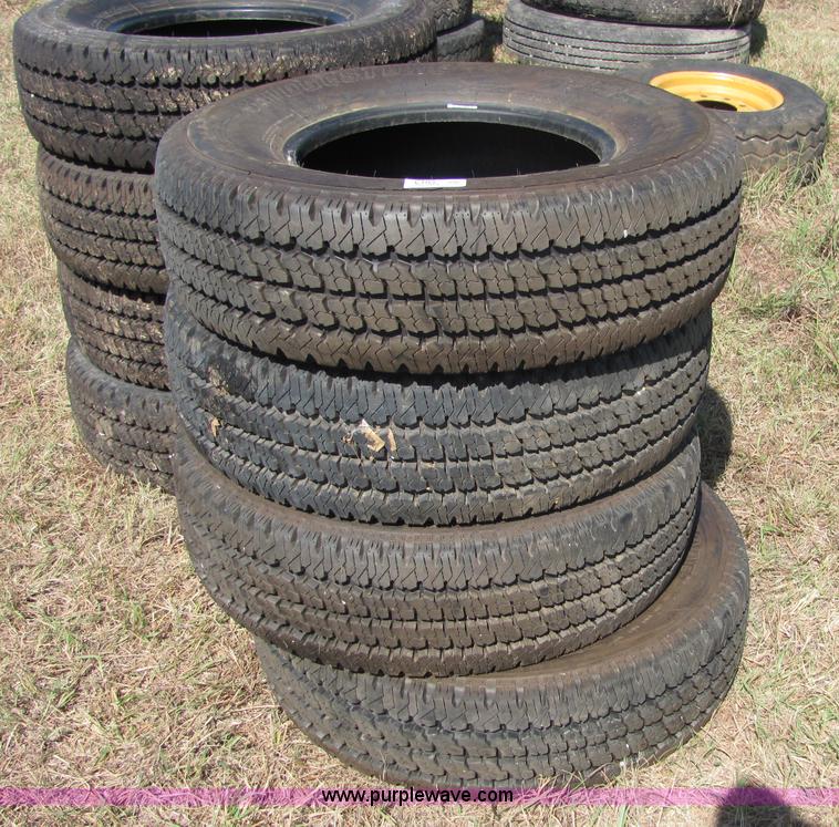 image for item 6105 (4) 245/75R16 tires