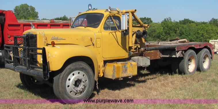 image for item 6111 1965 Mack B73 winch truck