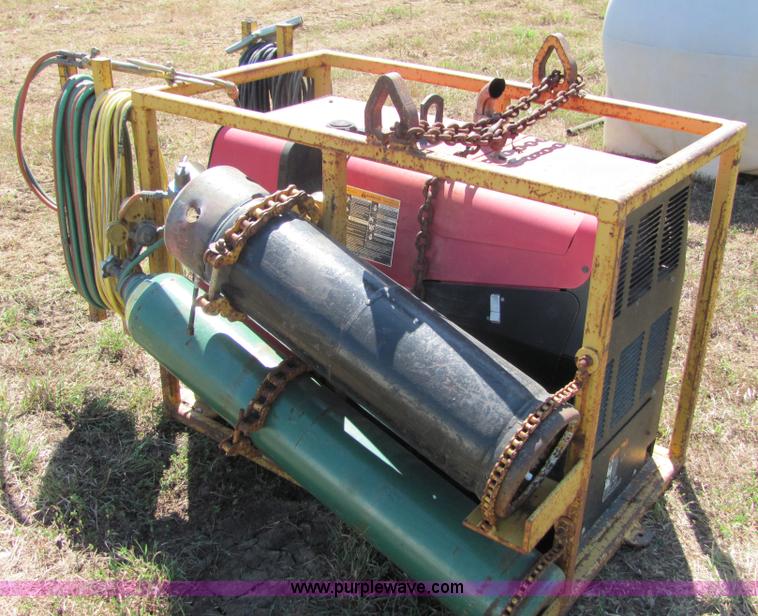 image for item 9890 Welder/cutting torch cage combo