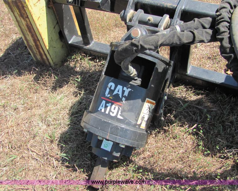 image for item 9894 2006 Caterpillar A198 digger attachment