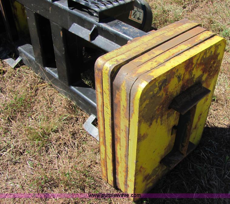 image for item 9894 2006 Caterpillar A198 digger attachment