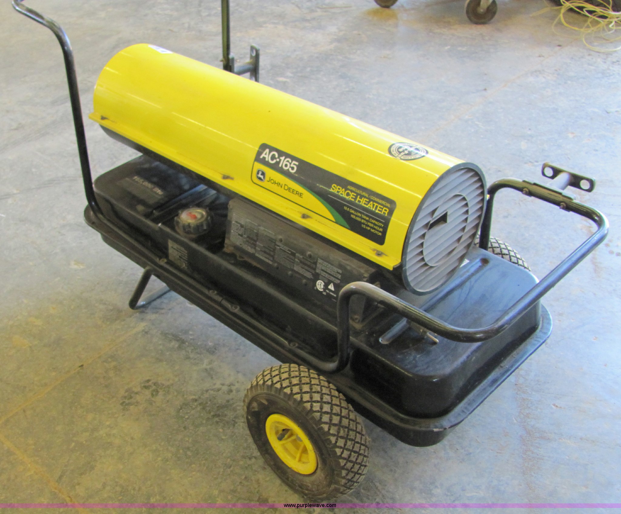 John Deere AC-165 space heater in Fredonia, KS | Item 4892 sold | Purple  Wave